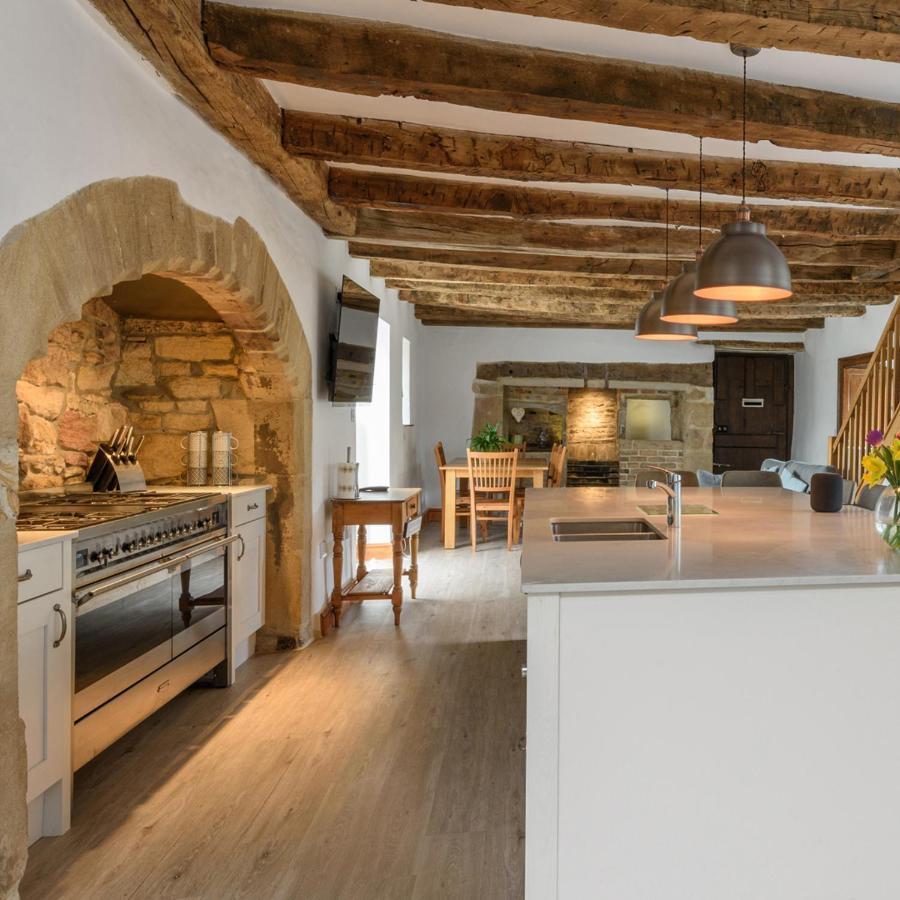 10 Bed Stunning House In Village, With Hot Tub Ovingham Eksteriør billede