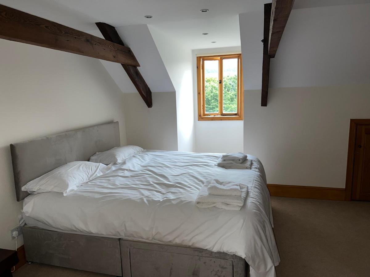 10 Bed Stunning House In Village, With Hot Tub Ovingham Eksteriør billede