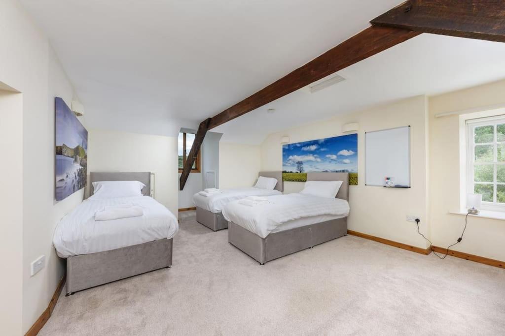 10 Bed Stunning House In Village, With Hot Tub Ovingham Eksteriør billede
