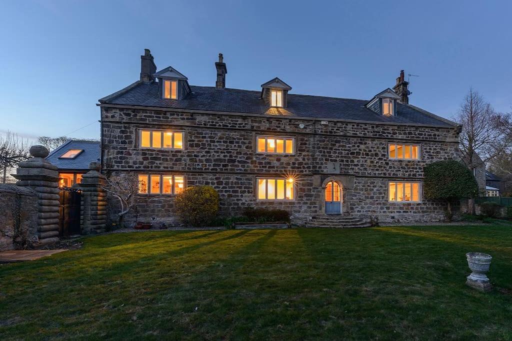 10 Bed Stunning House In Village, With Hot Tub Ovingham Eksteriør billede