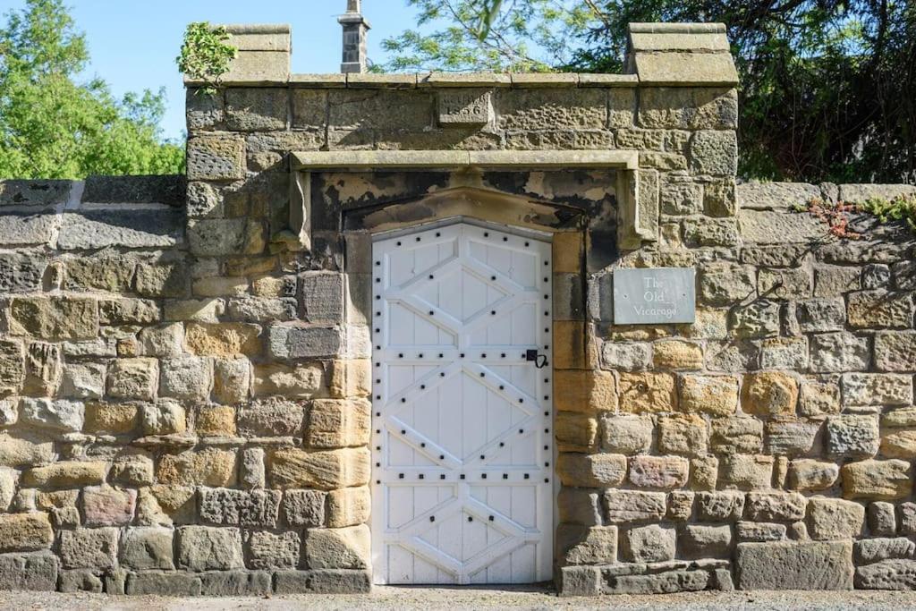 10 Bed Stunning House In Village, With Hot Tub Ovingham Eksteriør billede