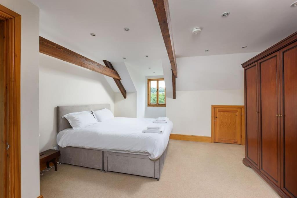 10 Bed Stunning House In Village, With Hot Tub Ovingham Eksteriør billede