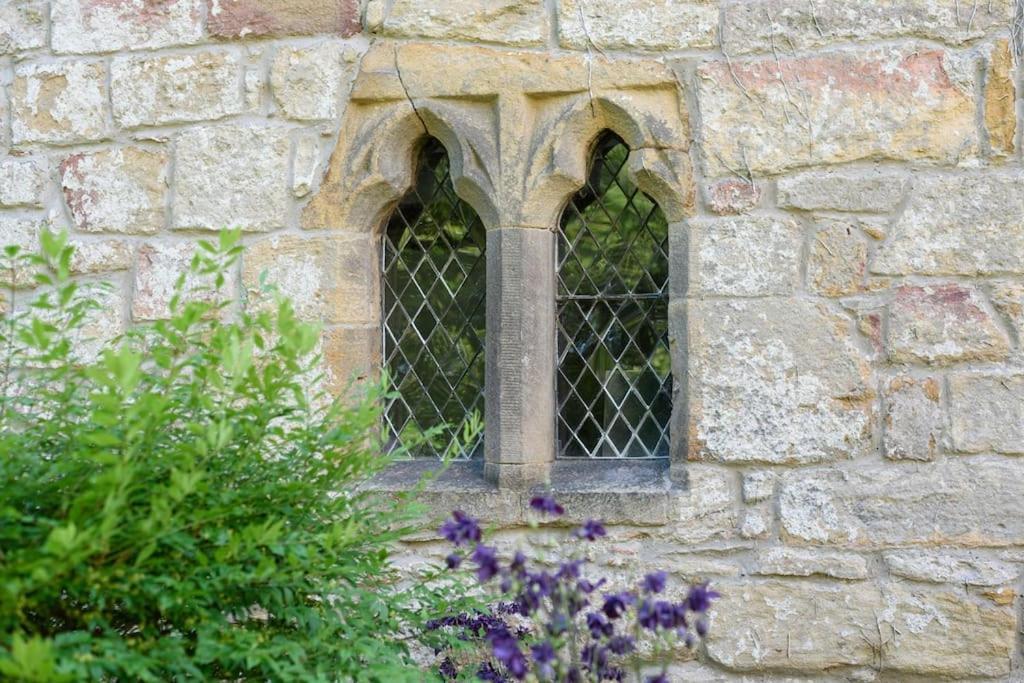 10 Bed Stunning House In Village, With Hot Tub Ovingham Eksteriør billede